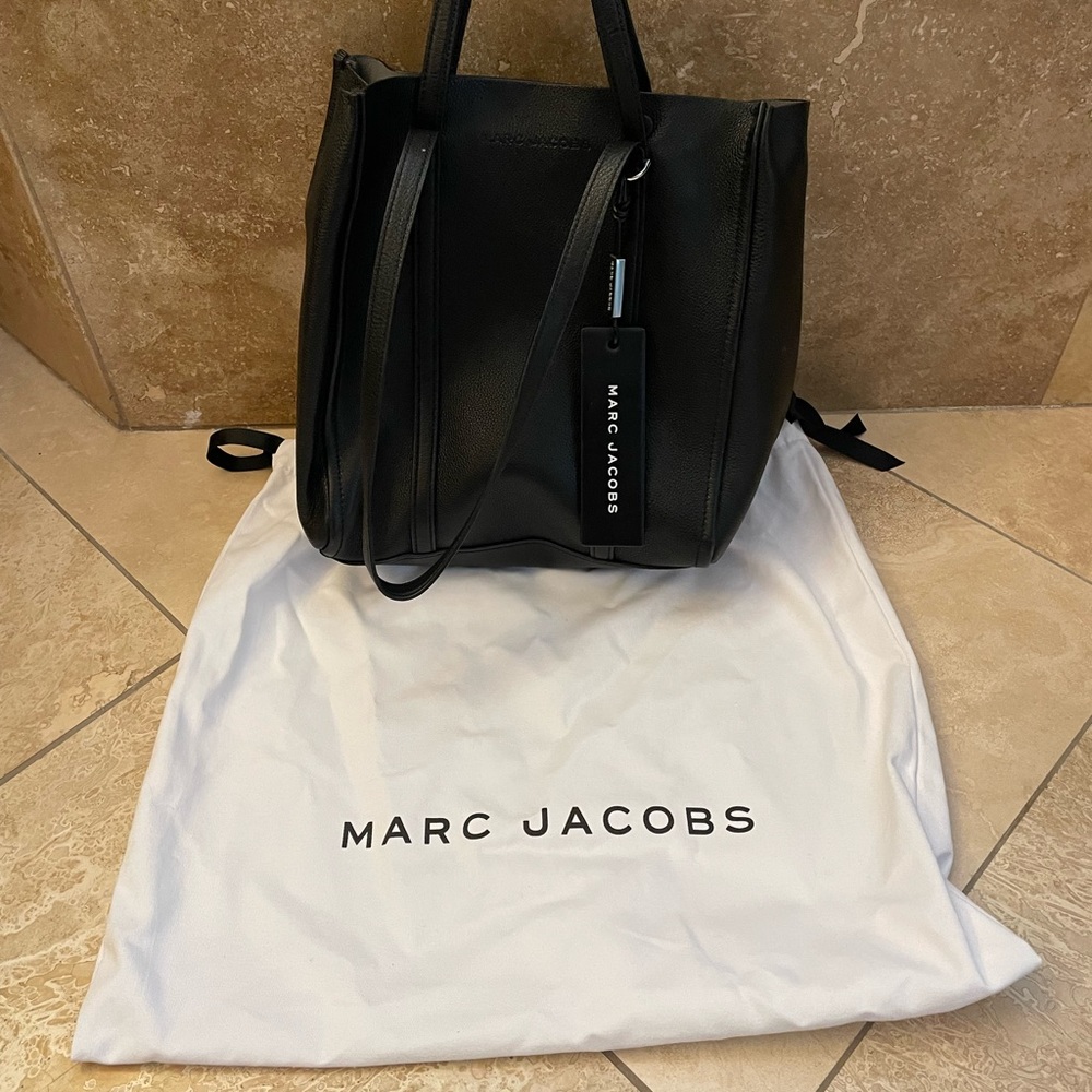 Marc Jacobs Bucket Bag - Perfect Condition!
